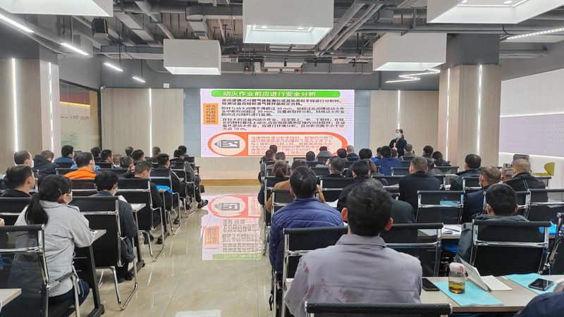 上海职业培训收费标准规范解析：揭秘合理收费之道