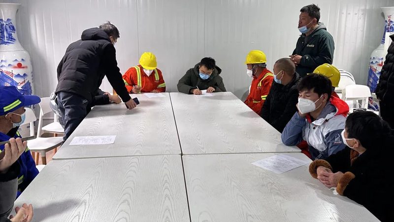 小标题：行业现状：执业药师需求持续增长，培训市场鱼龙混杂